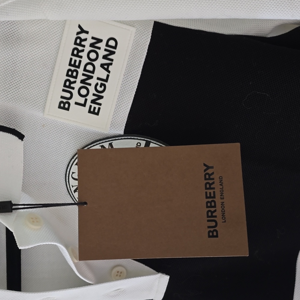 12. Burberry M NWT - Picture 12 of 15